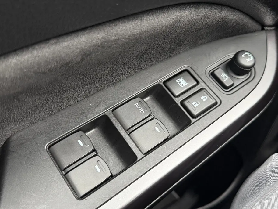 Suzuki Vitara 1.5 Hybrid Style 116PK AUTOMAAT SUNROOF! | Navigatie | Apple Carplay & Android Auto | Adaptive Cruise Control | Climate Control | Achteruitrijcamera | Parkeersensoren voor & achter | Stoelverwarming |