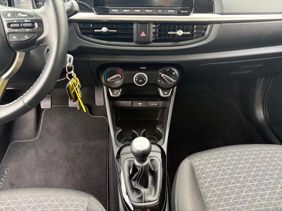 Kia Picanto 1.0 DPi DynamicLine | Apple Carplay / Android Auto | Airco | Camera Achter | Lichtsensor | Cruise Control | 14'Lichtmetalen Velgen |