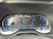 Toyota RAV4 2.5 Hybrid Active Trekhaak afneembaar , climate , navi , cruise , camera , lm velgen .