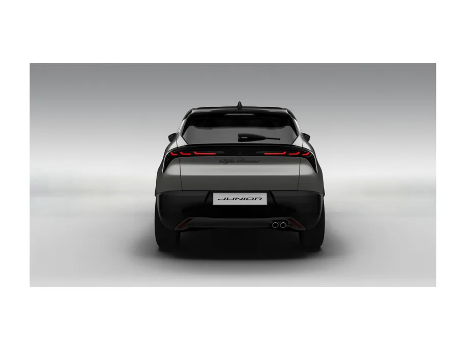 Alfa Romeo Junior Ibrida Automaat