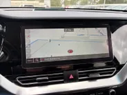 Kia e-Niro DynamicPlusLine 64 kWh | *1E EIGENAAR | FABRIEKSGARANTIE | SCHUIF- KANTELDAK | APPLE CARPLAY/ ANDROID AUTO | NAVI | CAMERA | STUUR/ STOELVERWARMING | STOF/ LEDER | ETC…
