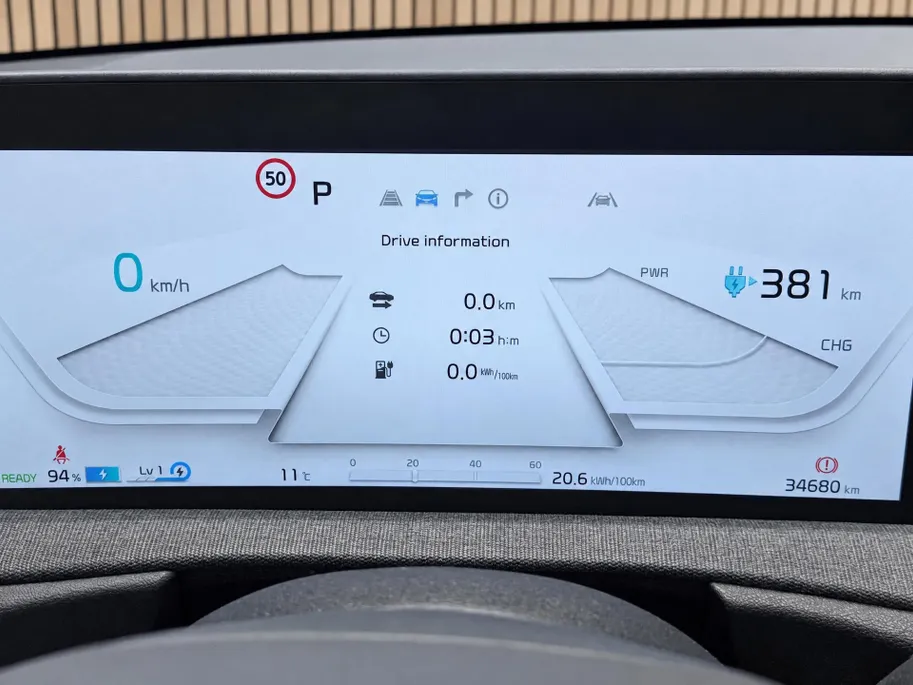 Kia EV6 Light Edition 58 kWh Dealer onderhouden | Stoel + stuurverwarming | Climate control | ACC | 800V laden | Ontzettend ruim |
