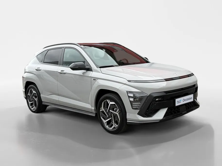 Hyundai Kona 1.6 GDI HEV N Line Sky | Schuif-/kantel dak | 360 camera | Apple Carplay/ Android Auto | Stoelverwarming voor & achter | Stoelventilatie |  Navigatie |