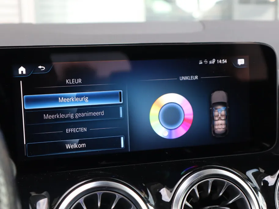 Mercedes-Benz GLA 250 e AMG Line l Trekhaak l Panoramadak l Keyless l Stoelverwarming l Memory