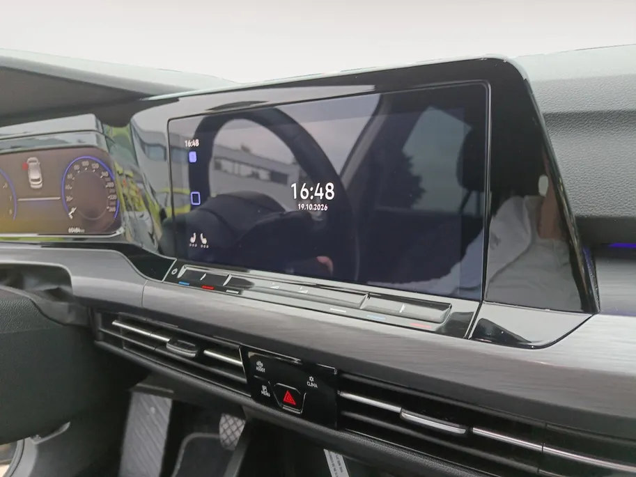 Volkswagen Golf 1.5 eTSI R-Line Business | Airco (automatisch) | Apple Carplay/Android Auto