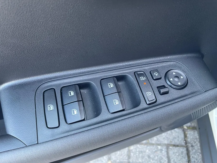 Hyundai Inster Pulse Advanced 42 kWh | Z&Z Topdeal! | Van € 27.690, nu voor € 25.190,- || OP=OP | DIVERSE KLEUREN OP VOORRAAD |
