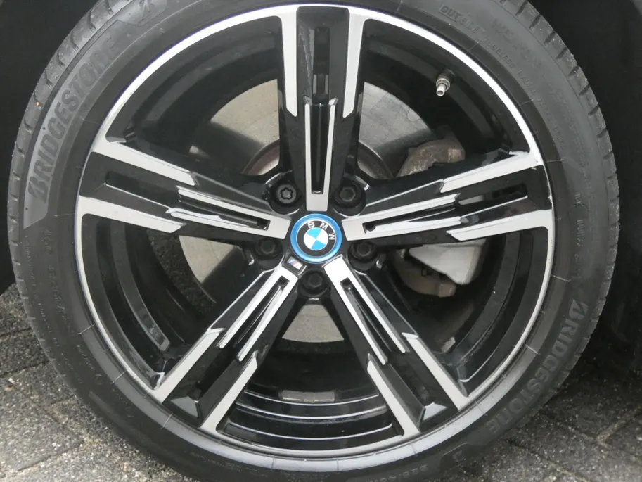 BMW 3 Serie 320e M-Sport Aut. |Schuifdak |Head-Up |Facelift - Widescreen!