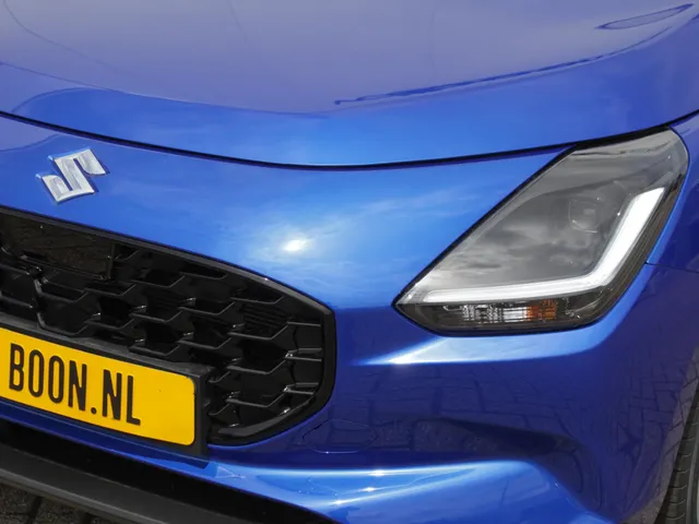 Suzuki Swift 1.2 Select Smart Hybrid | € 2200,- DEALERKORTING! | Snel Rijden!
