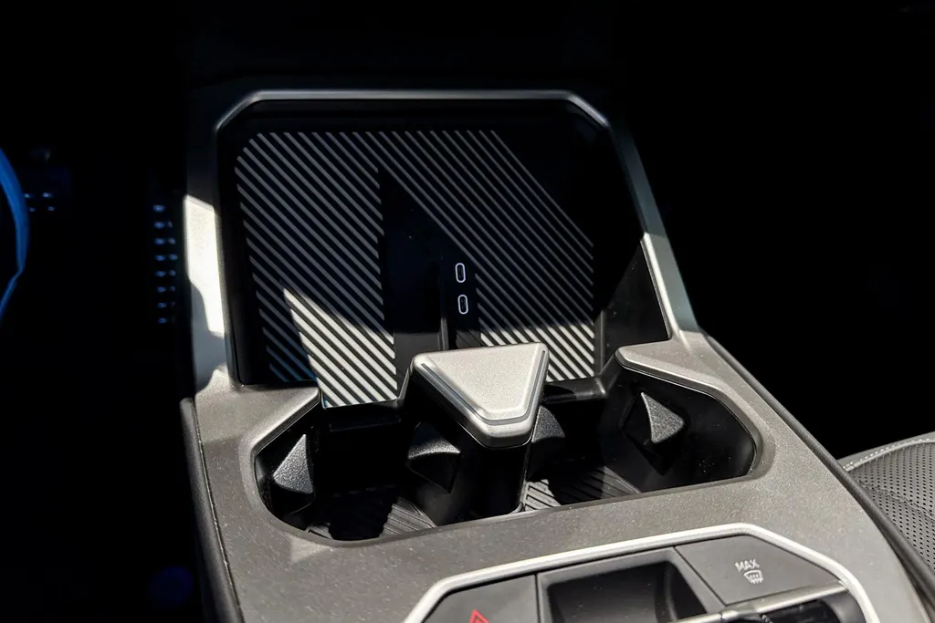 BMW iX3 50 xDrive 113 kWh