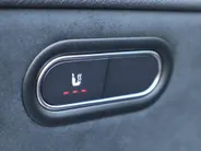 Mercedes-Benz A-Klasse 180 Business Solution AMG l Panorama dak l Keyless l AMG Line l