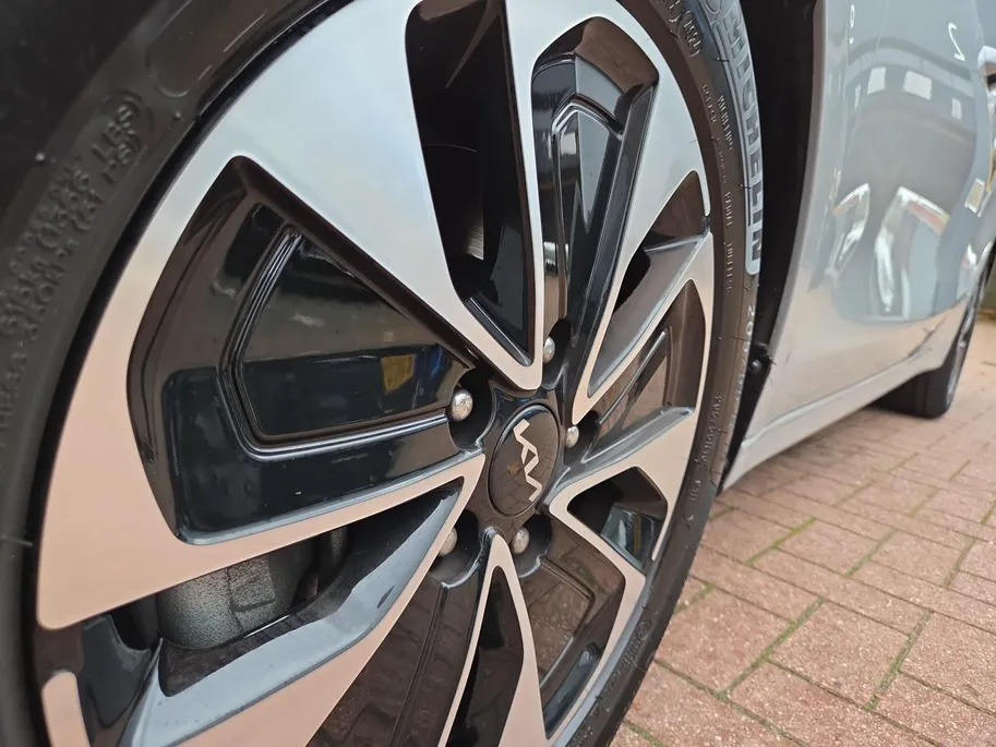Kia Ceed Sportswagon 1.0 T-GDi Design Edition | JBL | Carplay | Camera | Navigatie | Stoelverwarming | Doedehoek Detectie |Fabrieksgarantie  t/m  1-7-2032 + 3x 1 jaar*| NAP