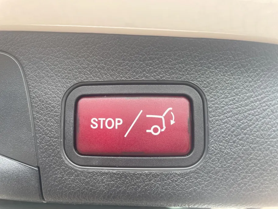 Mercedes-Benz GLA 180 Business Solution AMG *Automaat*Navi+Camera*Trekhaak*Stoelverwarming*Elekt. Achterklep.*1ste Eigenaar!