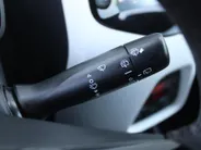 Citroën C1 1.0 VTi Shine | Camera | Clima | Cruise | 15" LM | Apple Carplay/Android Auto | Lichtsensor | Privacy glass |