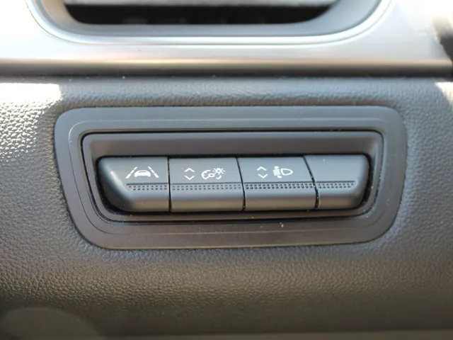 Renault Captur 1.3 TCe 130 AUT Intens | Climat Control | Trekhaak | Camera | Cruise