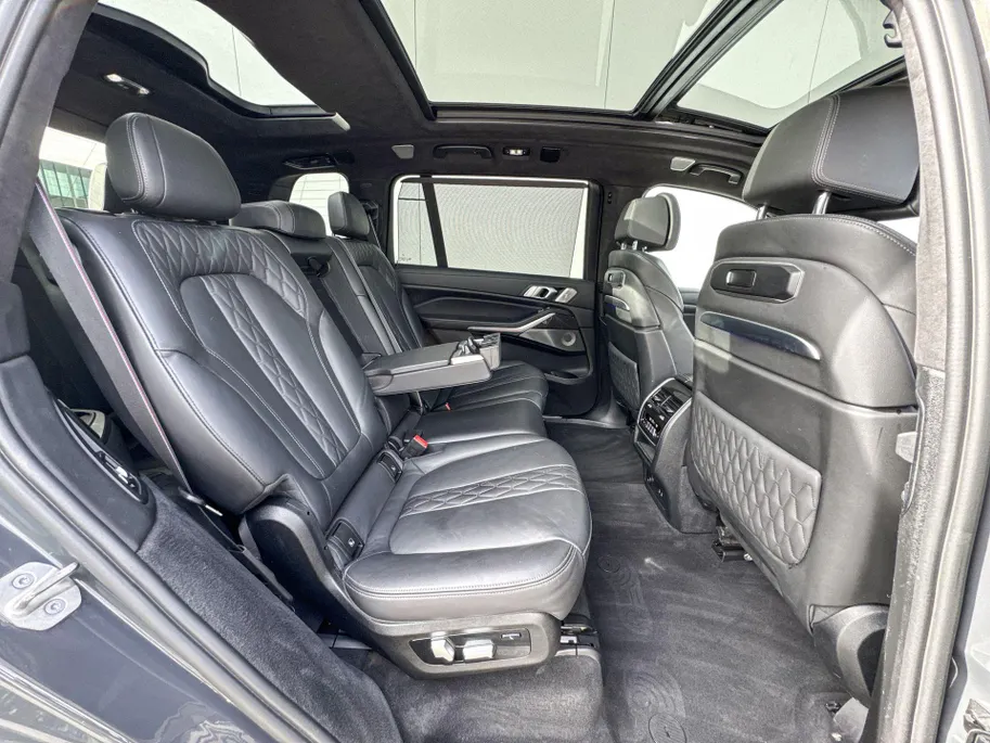 BMW X7 M60i xDrive