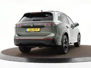 Volkswagen Tiguan 1.5 272pk DSG eHybrid R-Line Edition · Panoramadak · 360 Camera · Wegklapbare Trekhaak · Massage · Dodehoek Detectie · 19'' Inch · Garantie t/m 27-10-2029 of 100.000km