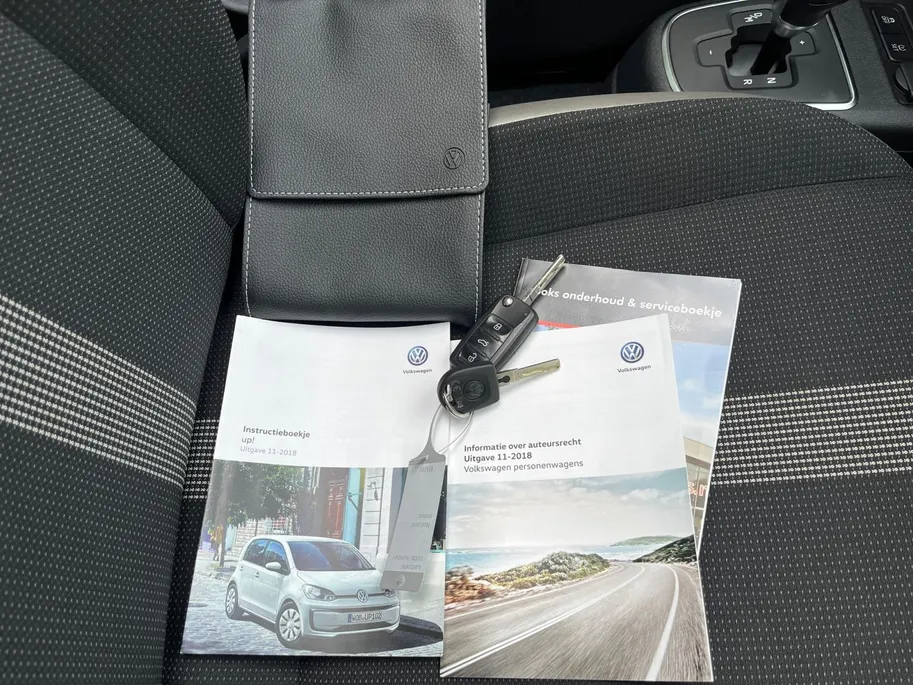 Volkswagen up! 1.0 BMT high up!