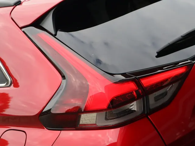 Mitsubishi Eclipse Cross 2.4 PHEV Executive AdaptiveCruise | Apple/AndroidAuto | AllSeasons