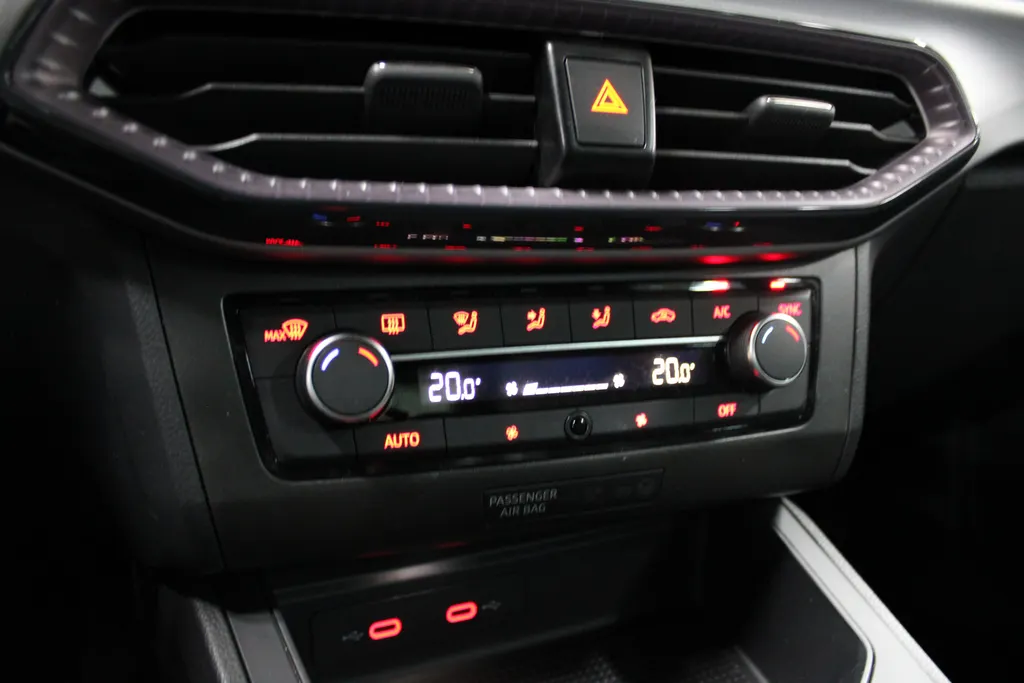 SEAT Ibiza 1.0 EcoTSI Xcellence 115pk 5 jaar garantie / Keyless / Full led / 16'' LMV / Camera /