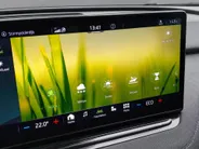 Škoda Enyaq iV 60 Selection 132kW/180 PK · Navigatie · Leder/stof · Apple/Android Car Play · Camera