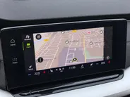 Škoda Octavia Combi 1.4 TSI iV PHEV 204pk DSG Business Edition Plus · Trekhaak · Head-Up Display · Stuur- & Stoelverwarming · Keyless · Apple/Android Car Play · Elek. Bestuurdersstoel + Geheugen ·