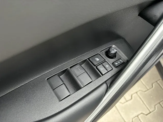 Toyota Corolla Cross 2.0 HP Hybrid Launch Edition | Trekhaak