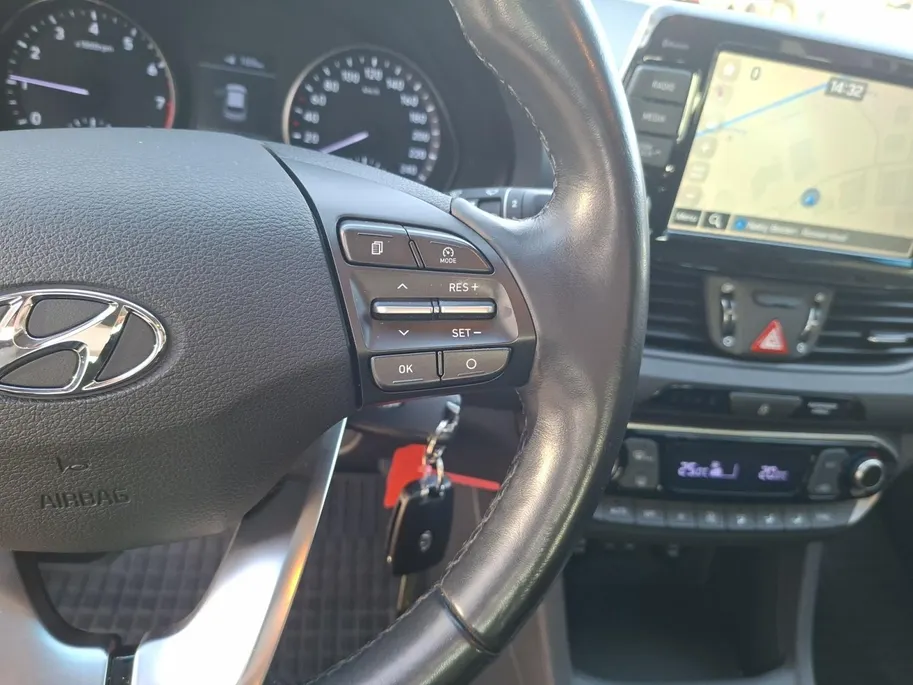 Hyundai i30 Wagon 1.0 T-GDI Comfort | Navigatie | Cruise | NU Rijklaarprijs! Incl.12 Maanden, APK, Onderhoudsbeurt etc! Premiumpakket gratis!