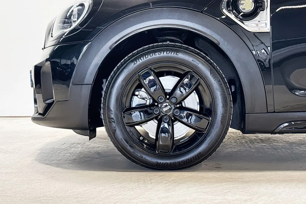 MINI Countryman Cooper SE ALL4 Classic