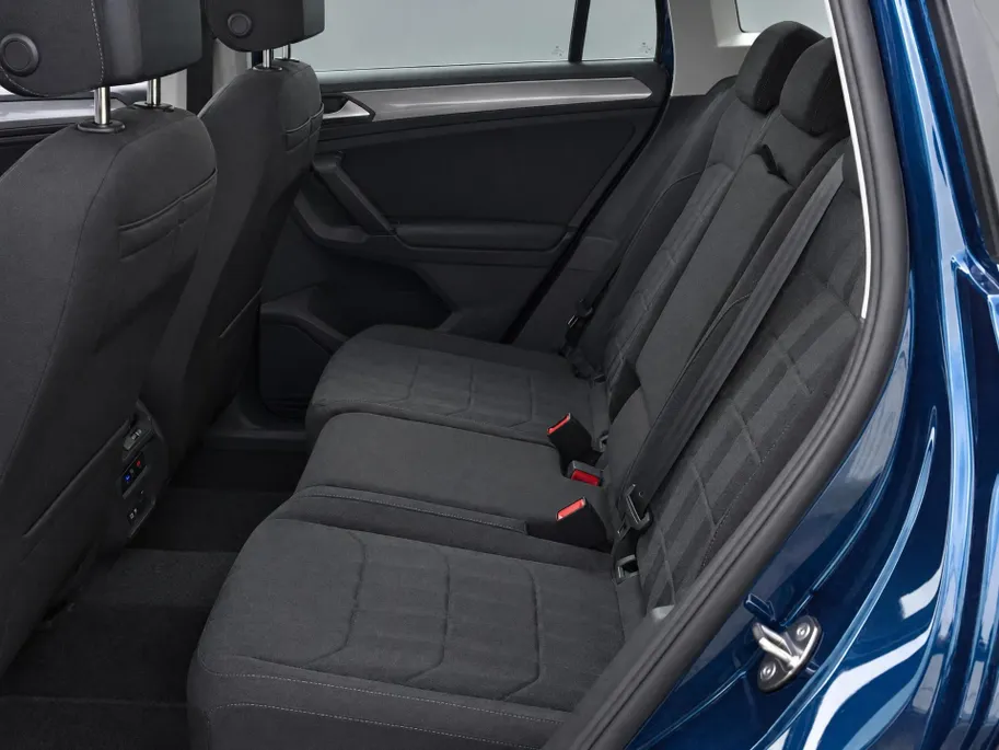 Volkswagen Tiguan 1.5TSI/150PK Life Business · Navigatie · Stoelverwarming · Apple/Android Car Play · Camera + Parkeersensoren · Garantie t/m 15-02-2027 of 100000km.