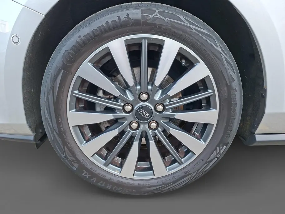Ford Focus Wagon 1.0 EcoBoost Hybrid Titanium X | Dealeronderhouden | Stoel- stuur en voorruitverwarming | Navigatie