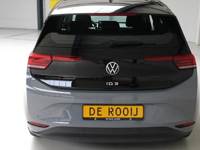 Volkswagen ID.3 Pro 58 kWh | Navigatie via Apple Carplay | PDC+Camera | Voorruitverw. | 19 inch LM | 93% SoH