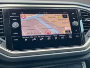 Volkswagen T-Roc 1.5TSI 110KW/150PK DSG Style · Apple/Android Car Play · Trekhaak · Navigatie ·