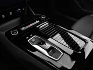 Audi A6 e-tron S edition 83 kWh 286 PK · Tech Pro · 21' LM Velgen · Bang & Olufsen Sound · Panorama-glasdak · Privacy glas · Head up display · Luchtvering · Servosluiting