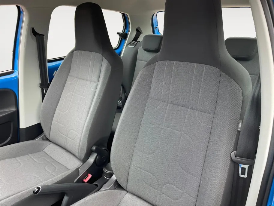 Volkswagen up! 1.0 move up! BlueMotion *Navigatie*Tel Bluetooth*Airco*5 deuren*1STE EIGENAAR*Zeer nette auto!