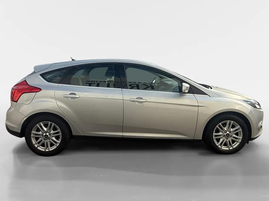 Ford Focus 1.6 TI-VCT Titanium | Automaat | Trekhaak | Zeer goed onderhouden | Voorruitverwarming | Parkeersensoren | Keyless | 12 maanden garantie! |