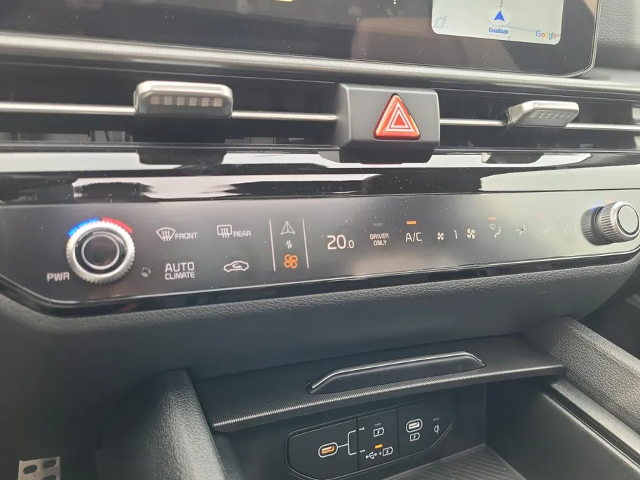 Kia Sportage 1.6 T-GDi Hybrid GT-PlusLine 239 PK | Two tone Metallic lak | Trekhaak | Trekgewicht: 1.510 kg | Fabrieksgarantie | NAP