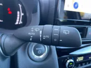 Toyota Yaris Cross 1.5 Hybrid Dynamic | Navigatie| Achteruitrijcamera| Adaptieve cruise control| Climate control|