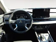Mitsubishi Outlander 2.4 PHEV Pure | Showroomvoorraad model met 5.000 euro korting bij levering voor 30-6-2026  |Navigatie | Airco/ECC | L.M.Velgen | 8 jaar garantie.m25