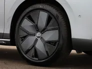 Volkswagen Passat Variant R-Line Edition 1.5 eHybrid 272 PK versn. DSG · Assistance Pakket Plus · Black Style Pakket Plus · Multimedia Pakket Plus · Trekhaak inklapbaar, met elektrische ontgrendeling, incl. Trailer Assist ·