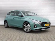 Hyundai i20 1.0 T-GDI Comfort Smart | Camera | 16' LM | Cruise | Navi | Apple Carplay/Android Auto | Dodehoek detectie | Airco | Automaat |