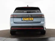 Volkswagen ID.7 Limited Edition 59 kWh accu, 204 PK · Achteruitrijcamera · Draadloze telefoonlader · Sfeerverlichting · Rondomzichtcamera · Voorraad OUTLET · Prijs is inclusief inruilpremie ·