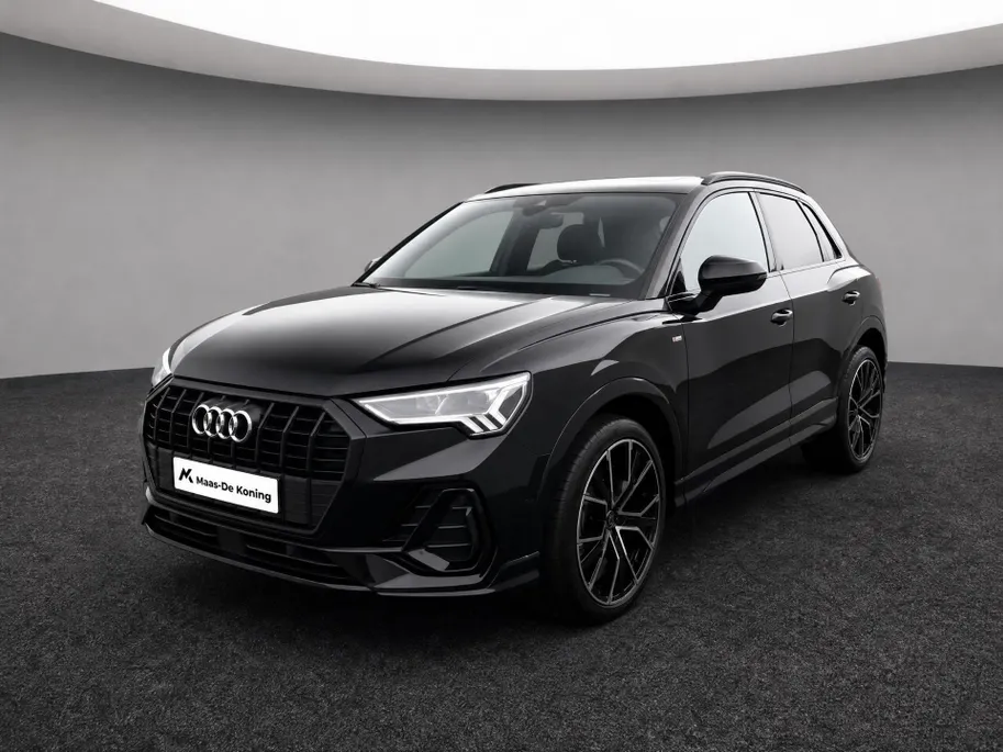 Audi Q3 35 TFSI 150pk S edition · Apple/Android Car Play · 20'' Lichtmetalen Velgen · Elek. inklapbare buitenspiegels · Audi Sound · Virtual Cockpit · Garantie t/m 16-01-2027 of 100.000km