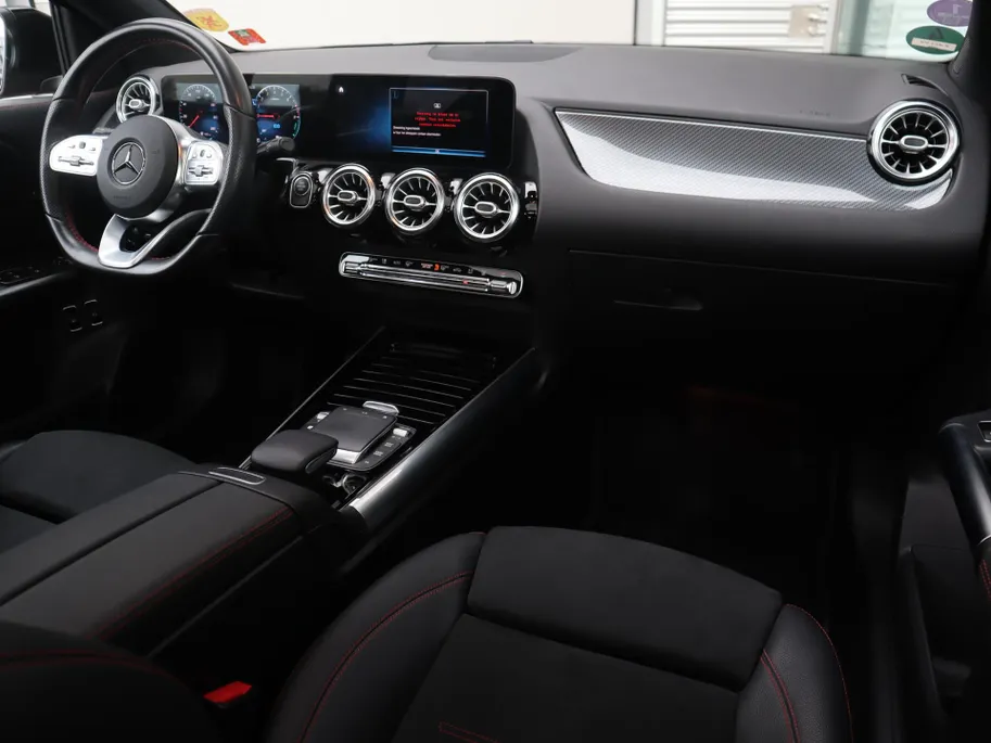 Mercedes-Benz GLA 250 e Business Solution AMG Limited l Memory l Nightpakket l Keyless l Panoramadak