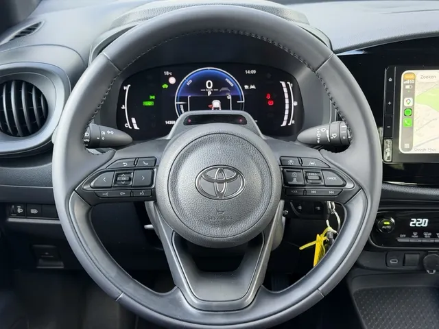 Toyota Aygo X Hybrid 115 play | Apple Car-Play | Adap cruise