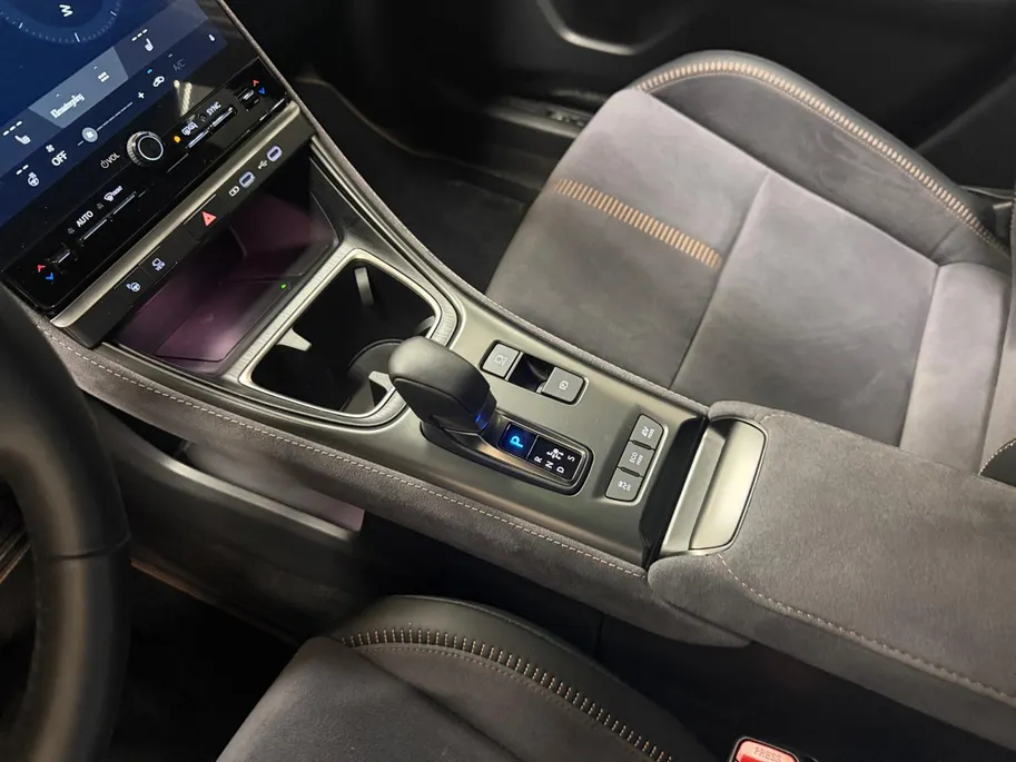 Lexus LBX 1.5 HYBRID | COOL | ADVANCE PAKKET | BI-TONE | NL-AUTO |