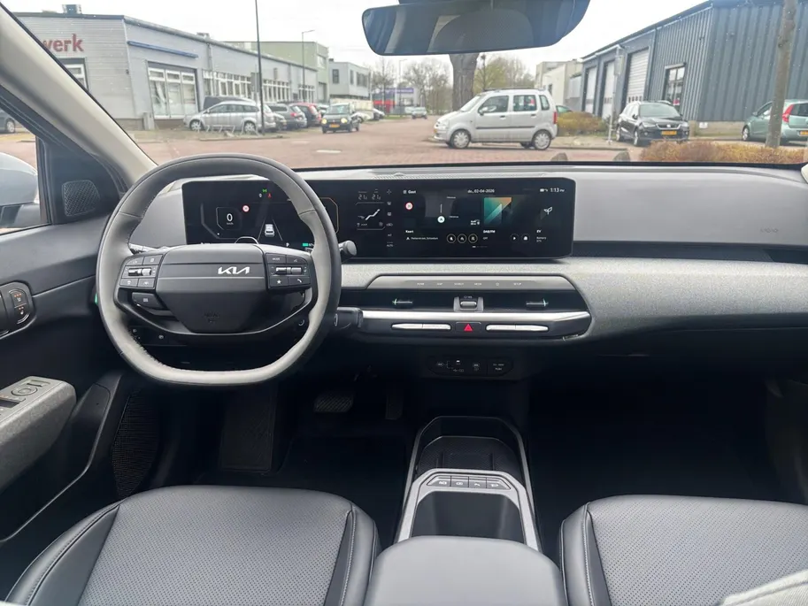 Kia EV4 Plus Advanced 58.3 kWh Demonstratie auto | Schuifkanteldak | Achteruitrijcamera | Harmon Kardon |