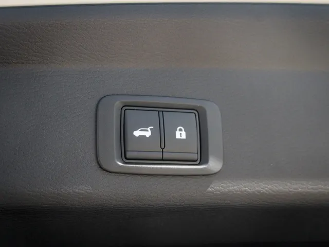 Mitsubishi Outlander 2.4i PHEV Instyle | voorraad korting €8000,-