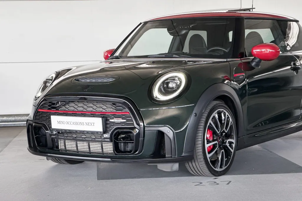 MINI Cooper 3-deurs 2.0 John Cooper Works JCW Pack