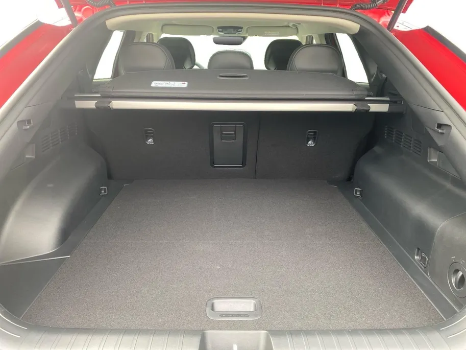Kia EV6 Light Edition 63 kWh | VOORRAAD VOORDEEL NU €42.950,- | Direct leverbaar | Stoel+Stuur verwarming | Climate control | Navigatie | Parkeer camera achter | Parkeer sensoren voor en achter