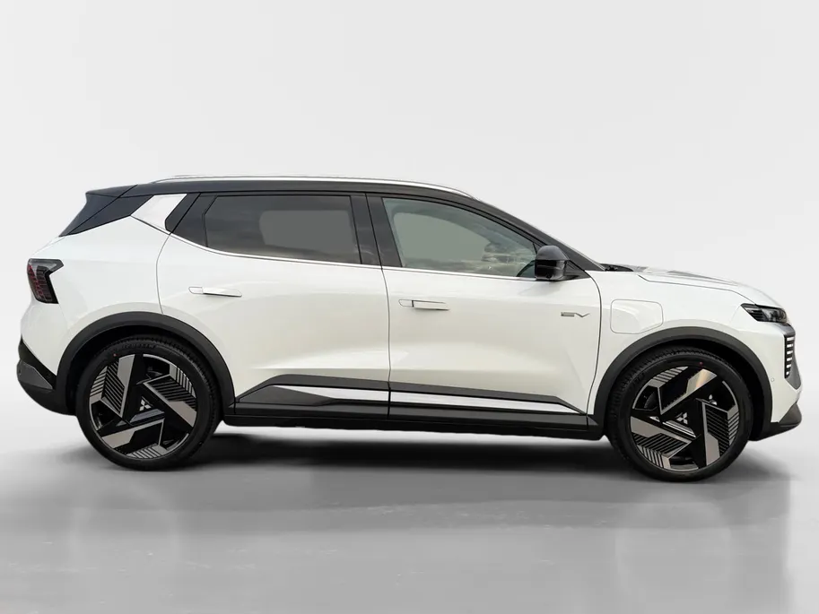 Mitsubishi Eclipse Cross Intense+ 87 kWh | 4000 EURO KORTING | SNEL RIJDEN | 633 WLTP | RONDOM CAMERA |